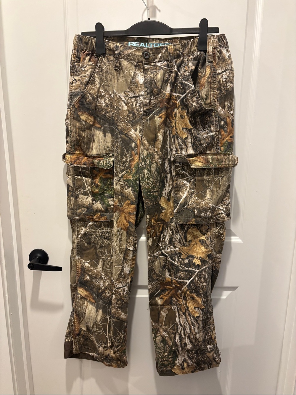 Realtree Ladies's Camo Cargo Pants - Realtree Pattern